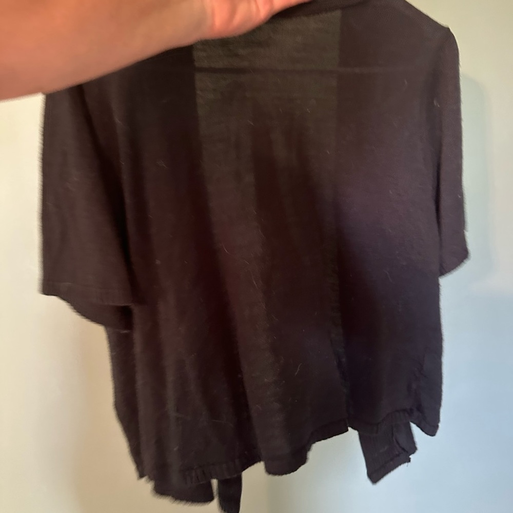 Size 1X Black Open-Front Short Sleeve Cardigan - Women Tops - Picture 4 of 6
